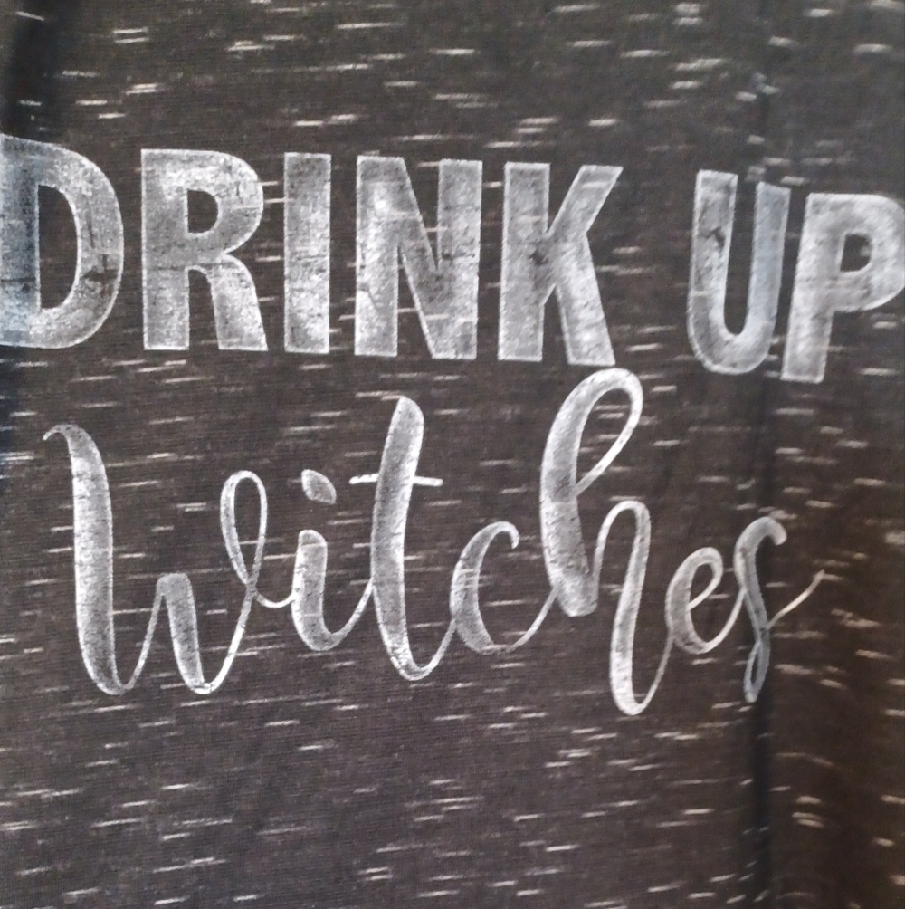 Maurices Graphic Tee - Picture 4 of 7